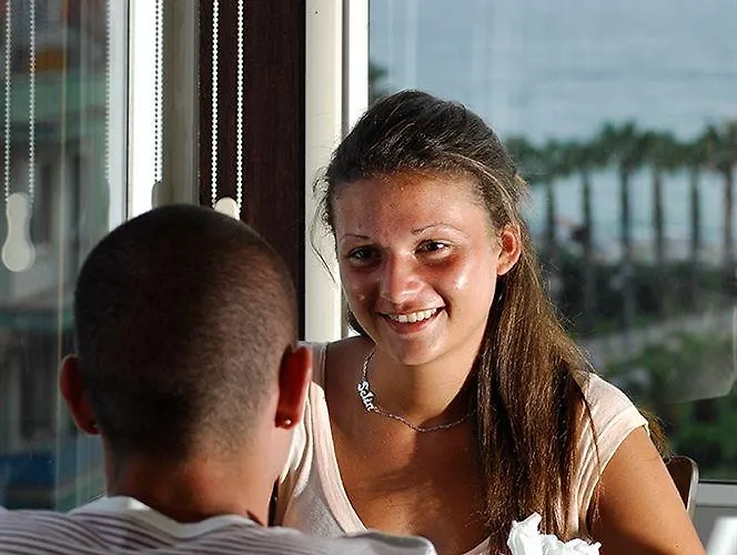 Aska Kleopatra Alanya